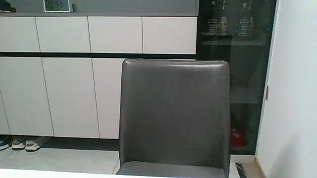 nole china7 online show from October 15, 2025, 12:35 pm