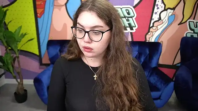 Snapshot of LuxSopphia chatting on October 15, 2025, 12:46 pm LuxSopphia online show from October 15, 2025, 12:46 pm