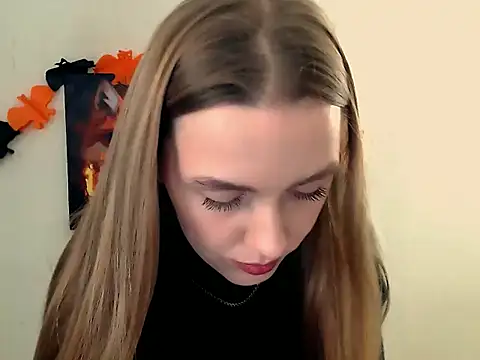 Snapshot of Doll_Angelina chatting on October 30, 2025, 7:06 am Doll Angelina online show from October 30, 2025, 7:06 am