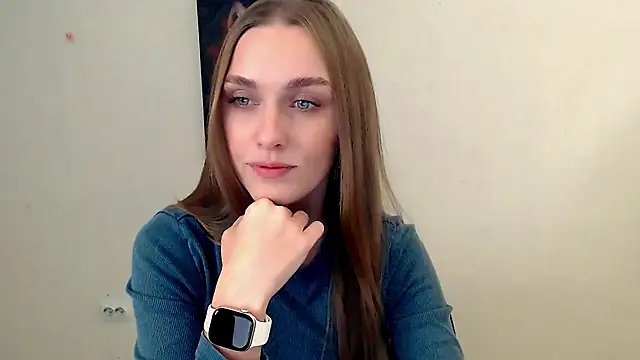 Snapshot of Doll_Angelina chatting on October 7, 2025, 5:52 am Doll Angelina online show from October 7, 2025, 5:52 am