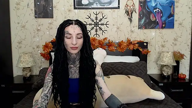 Snapshot of Velvetbat chatting on October 14, 2025, 7:09 am Velvetbat online show from October 14, 2025, 7:09 am