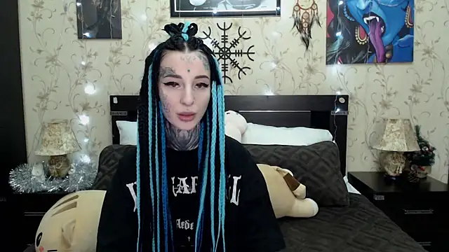 Velvetbat online show from December 18, 2025, 7:13 am