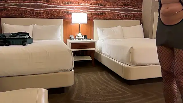 Snapshot of devotesissy83 chatting on December 1, 2025, 9:21 am devotesissy83 online show from December 1, 2025, 9:21 am