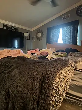 Snapshot of Lilbeezie81 chatting on February 12, 2026, 8:30 pm Lilbeezie81 online show from February 12, 2026, 8:30 pm