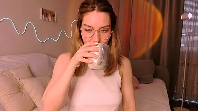 Snapshot of Lilo_Sims chatting on October 7, 2025, 1:50 am Lilo Sims online show from October 7, 2025, 1:50 am