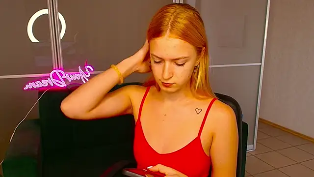 MirandaMayers online show from September 16, 2025, 5:41 am