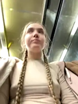 bambi lu online show from December 17, 2025, 5:51 pm