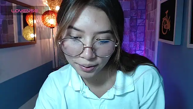 Snapshot of Fiorellaa_delsd chatting on October 3, 2025, 3:13 pm Fiorellaa delsd online show from October 3, 2025, 3:13 pm