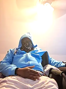 bigdick650 online show from May 15, 2026, 9:13 pm