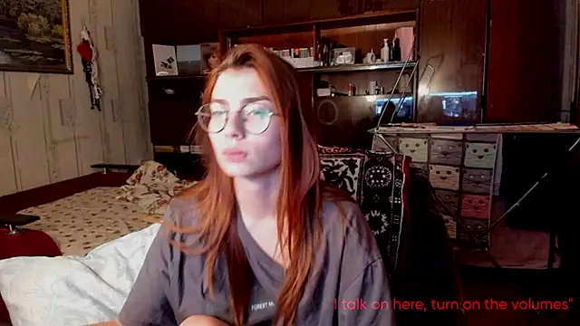 AngelaSwan online show from September 13, 2025, 2:28 pm