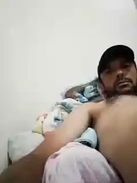 gatomagro10 online show from March 21, 2025, 5:45 pm