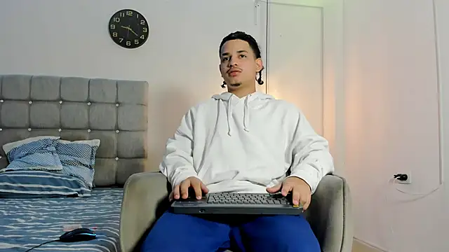 samxx muscle online show from January 7, 2026, 2:22 pm