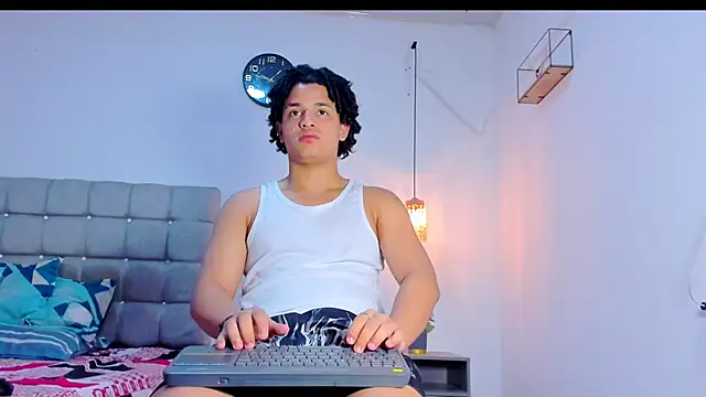 samxx muscle online show from February 1, 2026, 2:48 pm