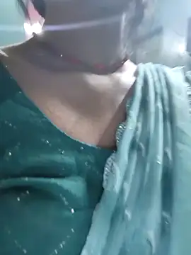 Eshwari Chopra online show from November 8, 2025, 3:43 am