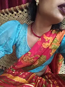 Snapshot of Eshna_Dabral chatting on October 6, 2025, 1:07 am Eshna Dabral online show from October 6, 2025, 1:07 am