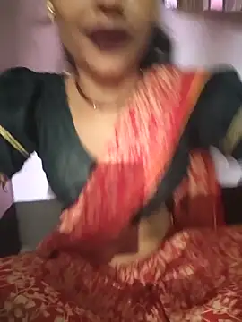 Snapshot of Eshna_Dabral chatting on October 4, 2025, 3:35 pm Eshna Dabral online show from October 4, 2025, 3:35 pm