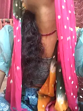 Snapshot of Eshna_Dabral chatting on September 19, 2025, 3:10 am Eshna Dabral online show from September 19, 2025, 3:10 am