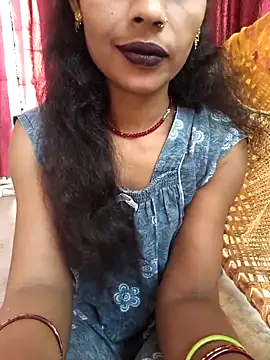 Snapshot of Eshna_Dabral chatting on September 21, 2025, 1:55 am Eshna Dabral online show from September 21, 2025, 1:55 am