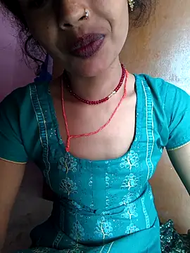 Snapshot of Eshna_Dabral chatting on October 29, 2025, 2:54 am Eshna Dabral online show from October 29, 2025, 2:54 am