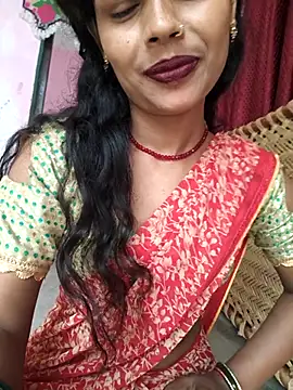 Snapshot of Eshna_Dabral chatting on October 19, 2025, 12:57 am Eshna Dabral online show from October 19, 2025, 12:57 am