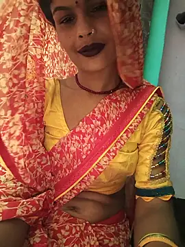 Snapshot of Eshna_Dabral chatting on September 25, 2025, 4:35 pm Eshna Dabral online show from September 25, 2025, 4:35 pm