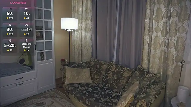 Snapshot of EdytBanns chatting on September 9, 2025, 5:11 pm EdytBanns online show from September 9, 2025, 5:11 pm