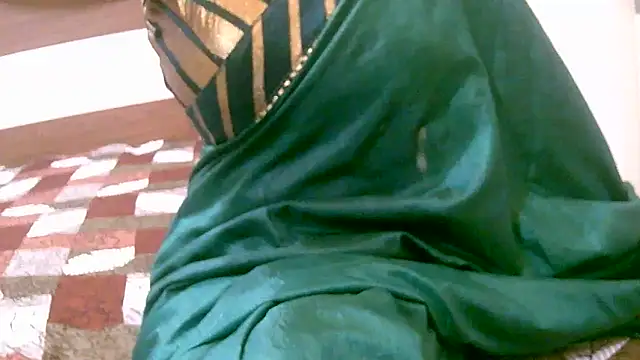 ragini m m s online show from September 15, 2025, 4:57 am