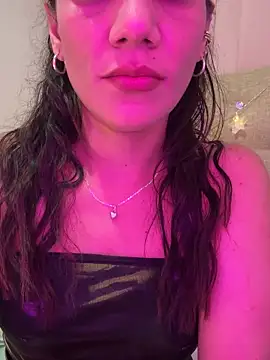 sofia8428 online show from March 6, 2026, 12:38 am