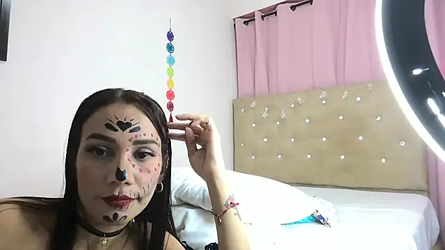 sofia8428 online show from November 3, 2025, 1:55 am