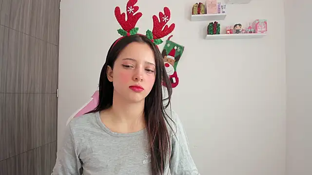 ImBunnyNova online show from December 16, 2025, 1:26 pm