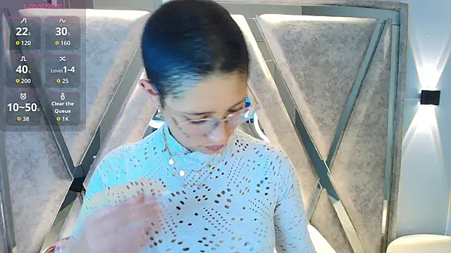 Snapshot of Elaine87_ chatting on September 24, 2025, 8:48 pm Elaine87 online show from September 24, 2025, 8:48 pm