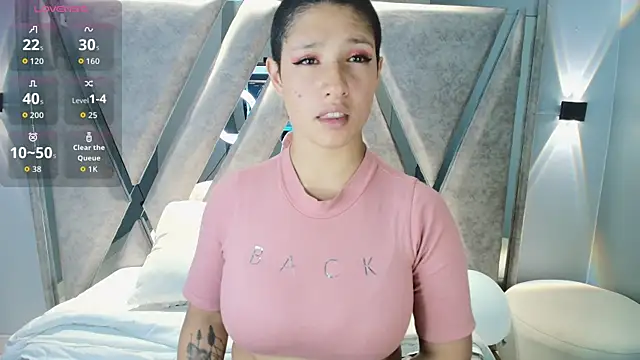 Snapshot of Elaine87_ chatting on September 22, 2025, 7:31 pm Elaine87 online show from September 22, 2025, 7:31 pm