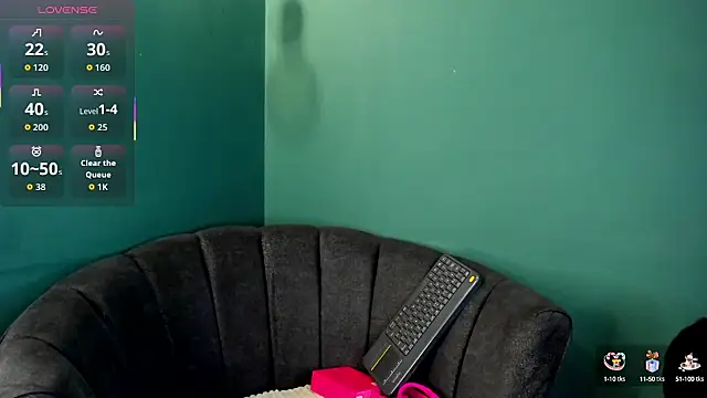 Snapshot of Elaine87_ chatting on October 11, 2025, 11:39 pm Elaine87 online show from October 11, 2025, 11:39 pm