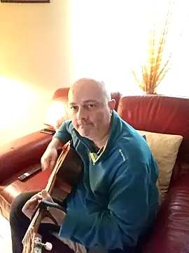 Alexis Bull online show from November 18, 2025, 2:09 pm