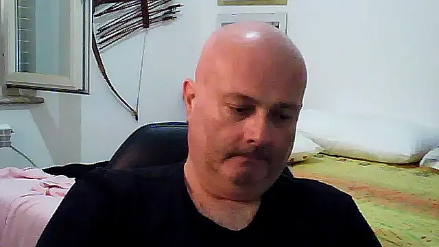 Alexis Bull online show from May 25, 2026, 2:38 pm