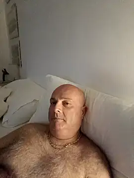 Alexis Bull online show from October 13, 2025, 12:45 am