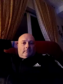 Alexis Bull online show from February 1, 2026, 11:36 pm