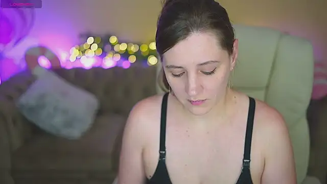 ValeryMurr online show from December 22, 2025, 8:31 pm