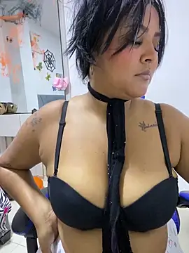 sashaoficial  online show from November 18, 2025, 11:15 pm