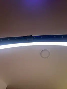 ArianaReynoldss online show from March 13, 2026, 10:20 am