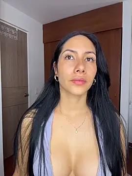 Snapshot of ArianaReynoldss chatting on February 11, 2026, 10:20 pm ArianaReynoldss online show from February 11, 2026, 10:20 pm