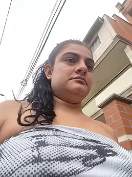 carlafox05 online show from April 8, 2026, 1:56 pm