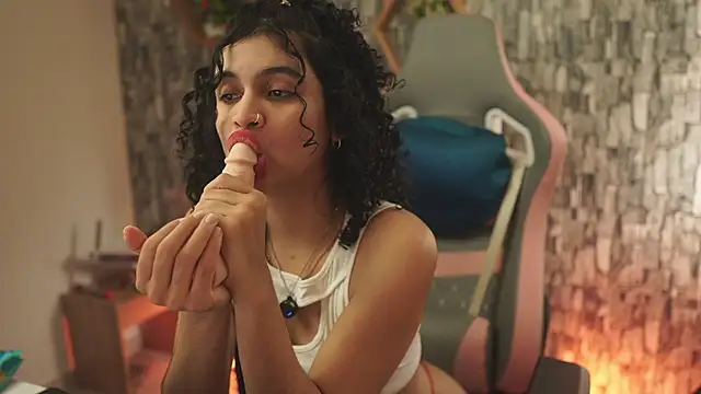 Snapshot of bonniie_98_ chatting on May 23, 2026, 5:01 pm bonniie 98 online show from May 23, 2026, 5:01 pm