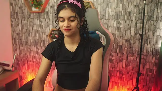 Snapshot of bonniie_98_ chatting on April 18, 2026, 5:04 pm bonniie 98 online show from April 18, 2026, 5:04 pm