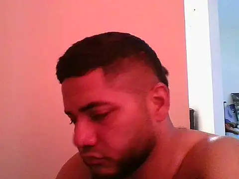 Snapshot of Alexanonimo chatting on October 28, 2025, 3:44 pm Alexanonimo online show from October 28, 2025, 3:44 pm