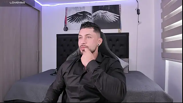 Snapshot of santi_aesthetic chatting on October 12, 2025, 9:05 pm santi aesthetic online show from October 12, 2025, 9:05 pm