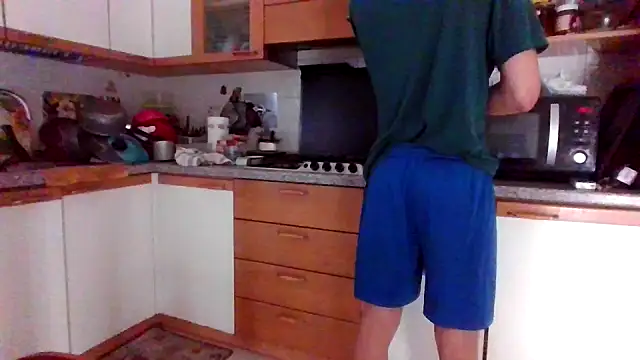 Snapshot of tipetto06 chatting on September 19, 2025, 7:56 am tipetto06 online show from September 19, 2025, 7:56 am