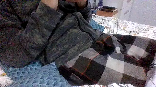 Snapshot of tipetto06 chatting on October 15, 2025, 8:17 pm tipetto06 online show from October 15, 2025, 8:17 pm