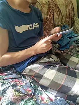 Snapshot of tipetto06 chatting on October 3, 2025, 9:11 am tipetto06 online show from October 3, 2025, 9:11 am