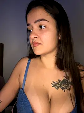 Snapshot of Manu_2002_ chatting on October 22, 2025, 1:49 am Manu 2002  online show from October 22, 2025, 1:49 am